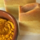 Naturseifen: KURKUMA-SEIFE - Gesunde-Haut-Seife - Mit Kurkuma, Patchouli- und Orangenöl - Reinigt, riecht gut und pflegt